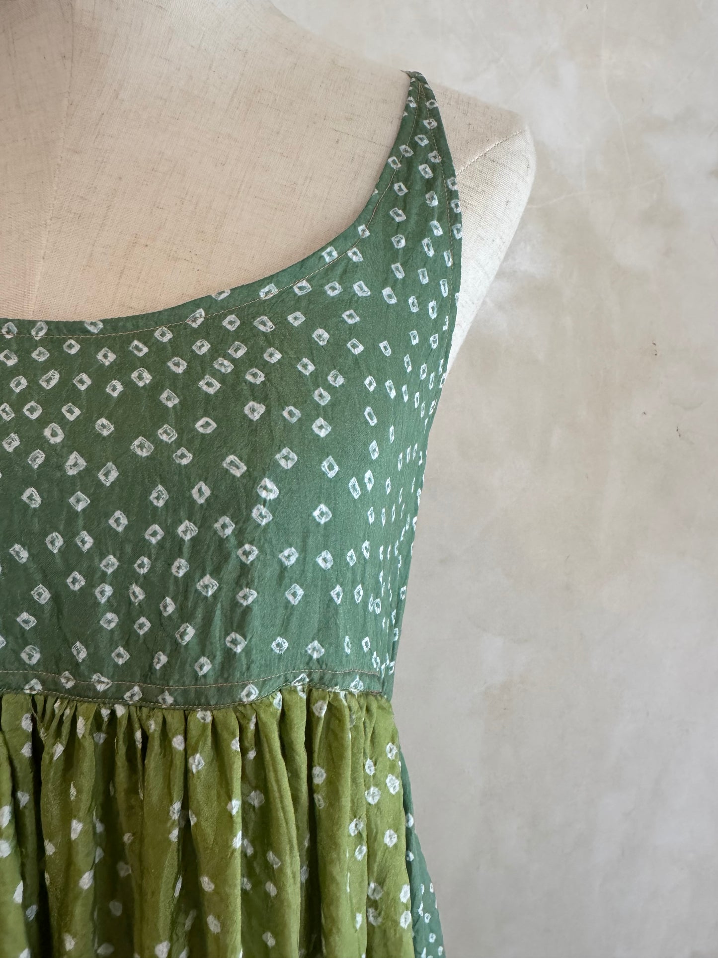 Injiri silk shibori dress