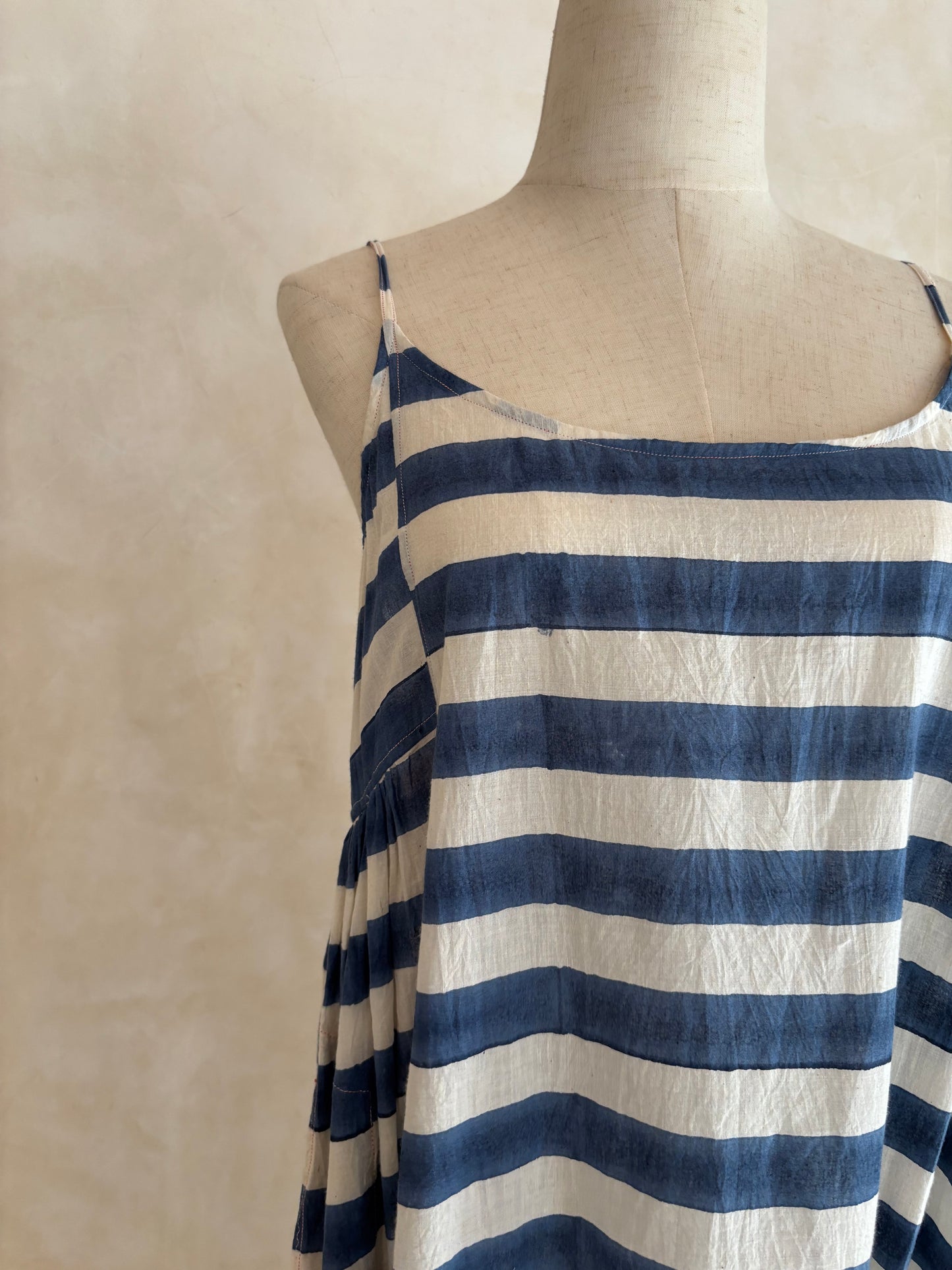 Injiri slip dress